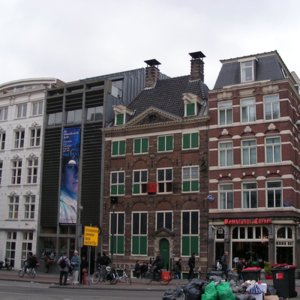 bg