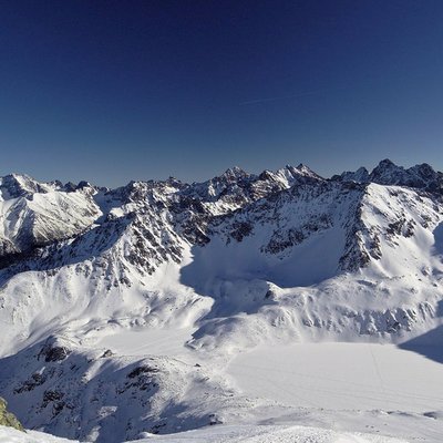 bg
